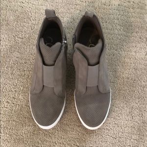 Wedge zip up sneakers